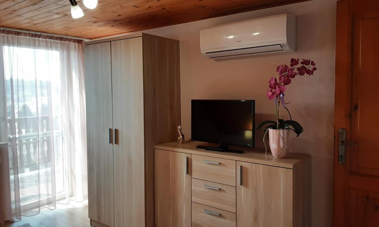 Jazmin Apartman ตีฮานี ภายนอก รูปภาพ